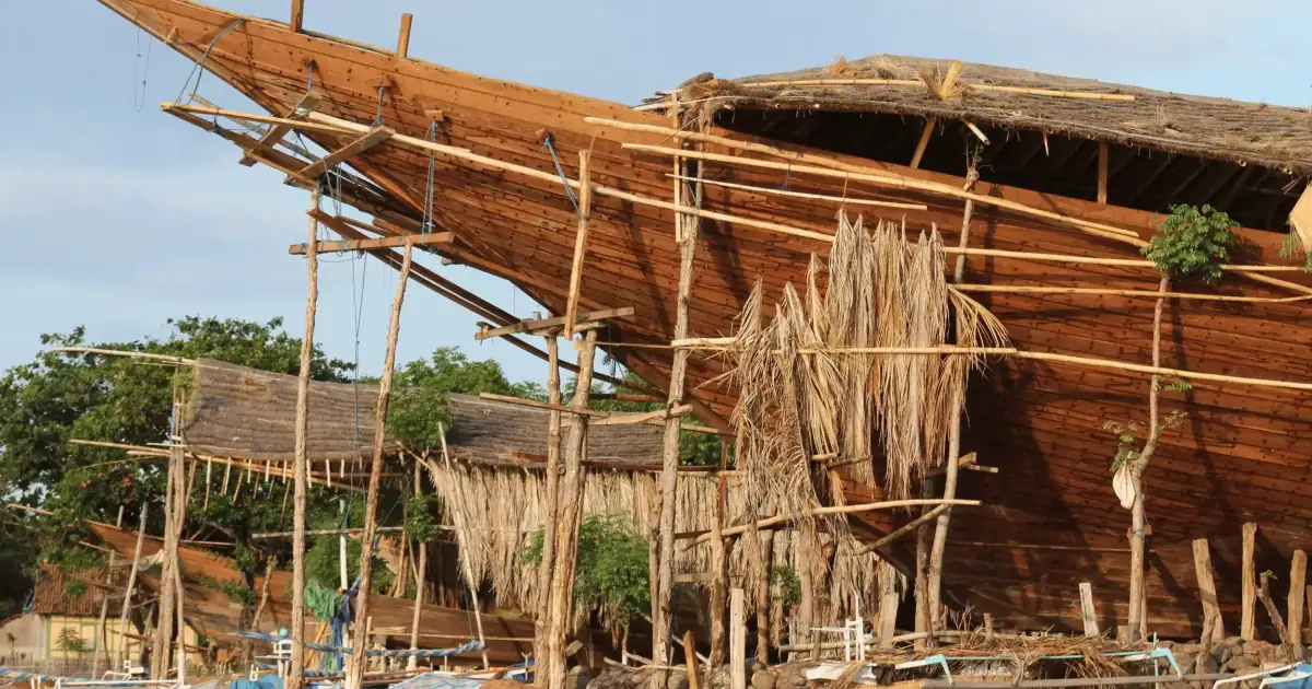 Phinisi Boatbuilder village in Wera Sumbawa