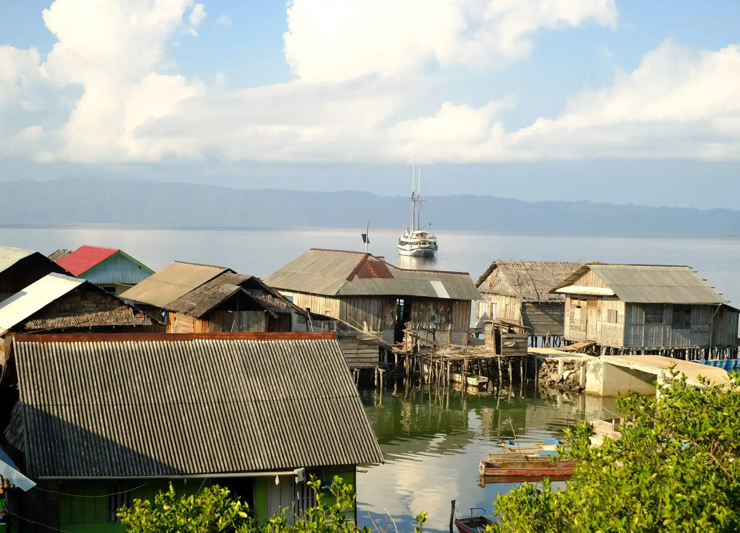 SeaTrek - Ombak putih in the village