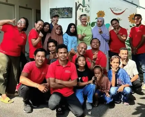 SeaTrek and Smile Foundation Staff, and friends from Sula.