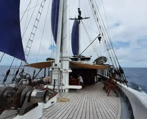 SeaTrek Ombak Putih crossing to Ambon with sails up