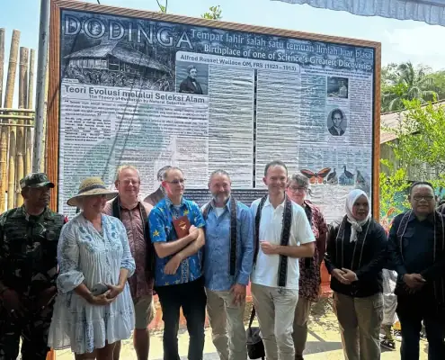 The Wallace plaque unveiling ceremony in Dodinga.