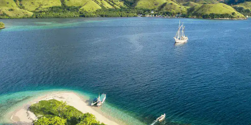 SeaTrek in the press - Ombak Putih in Country and Town House