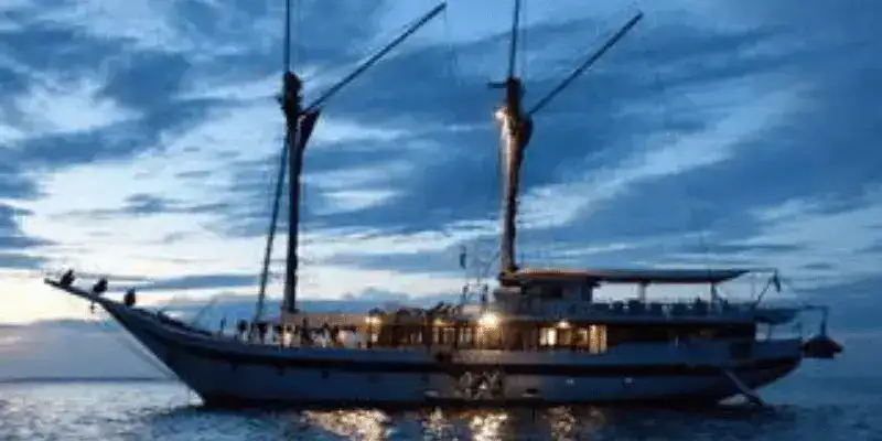 SeaTrek in the press - Ombak Putih in The Australian