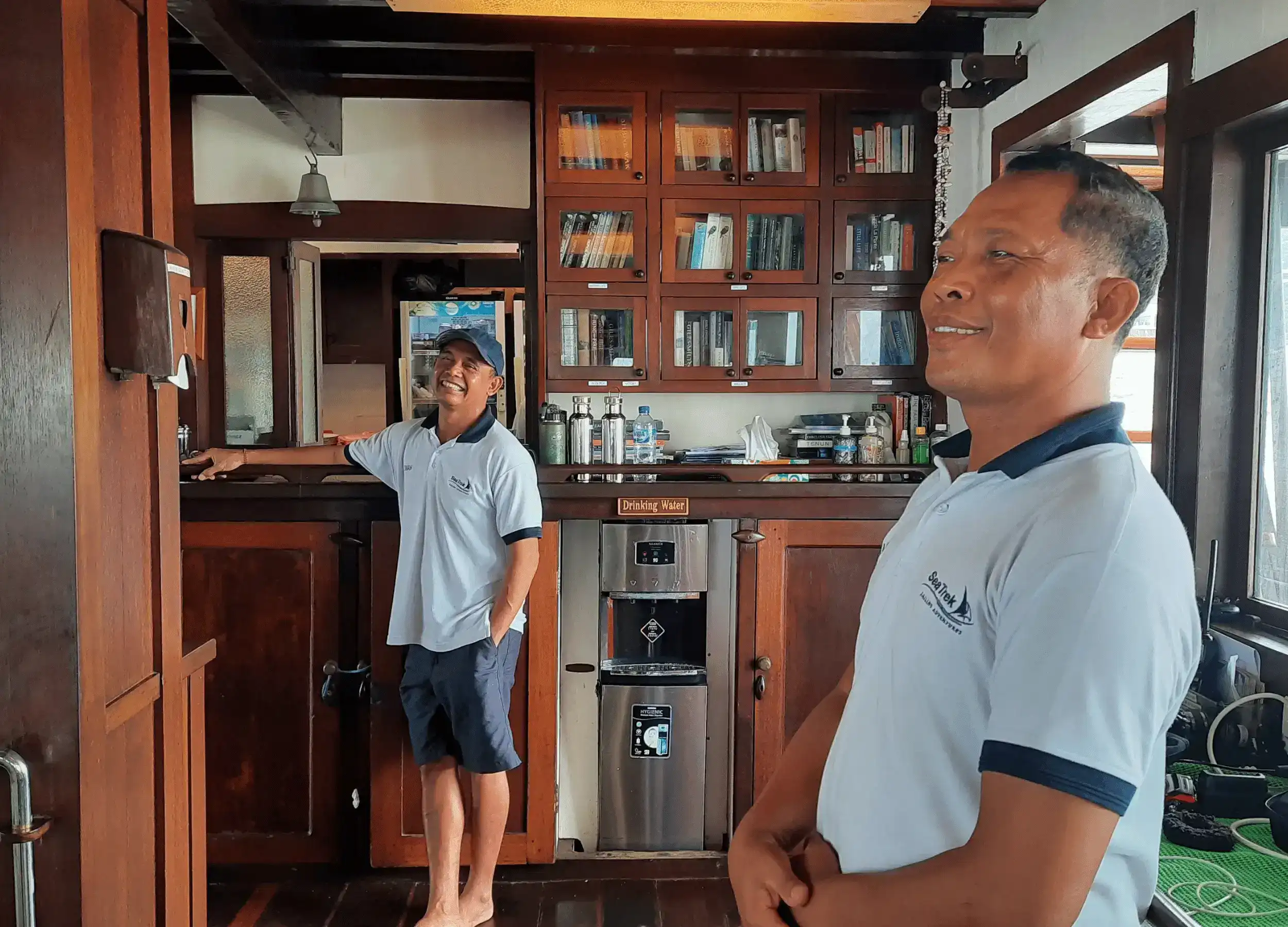 Komang (left) and Made (right).