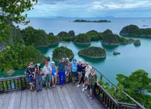 Michael and Jacki with fellow SeaTrek traveler in Piaynemo Raja Ampat