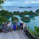 Michael and Jacki with fellow SeaTrek traveler in Piaynemo Raja Ampat