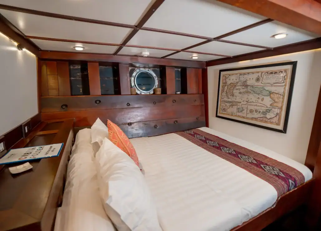 SeaTrek - Ombak Putih Double Bed Cabin 2