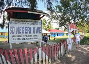 Visiting the school in Manipa Island