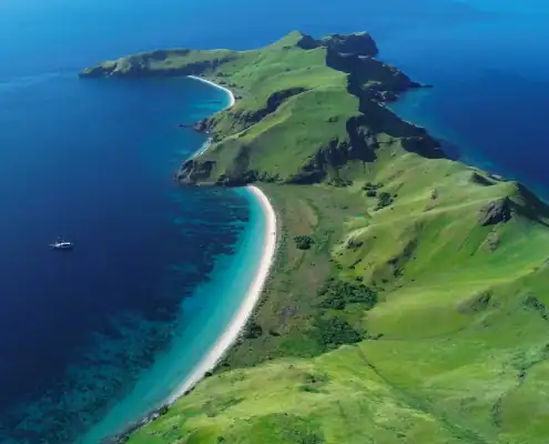 Ombak Putih in Komodo area drone shot