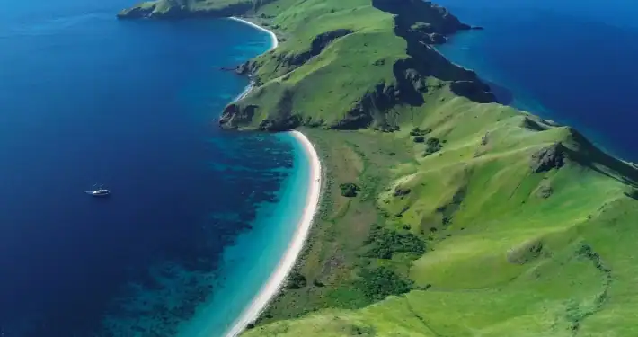 Ombak Putih in Komodo area drone shot